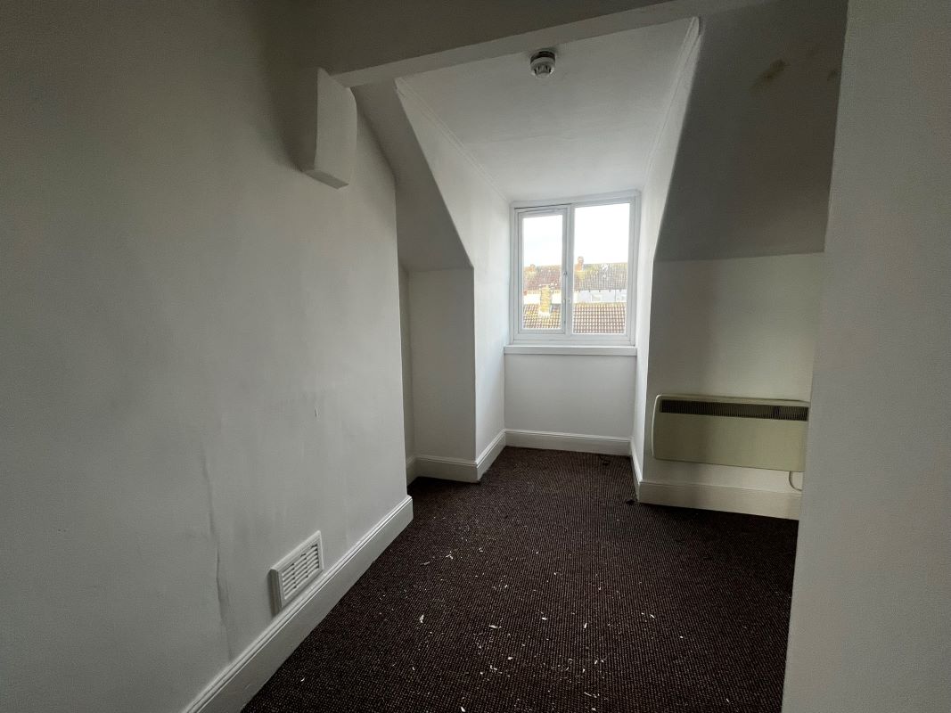 Westbourne Grove, Redcar, Cleveland, TS10 1EH LSH Property Auctions