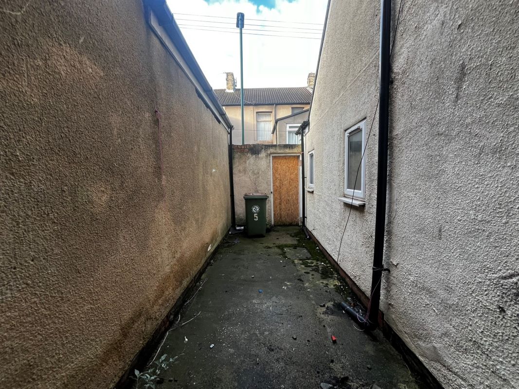 Westbourne Grove, Redcar, Cleveland, TS10 1EH LSH Property Auctions