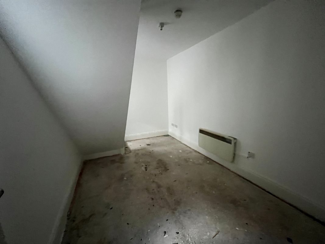 Westbourne Grove, Redcar, Cleveland, TS10 1EH LSH Property Auctions