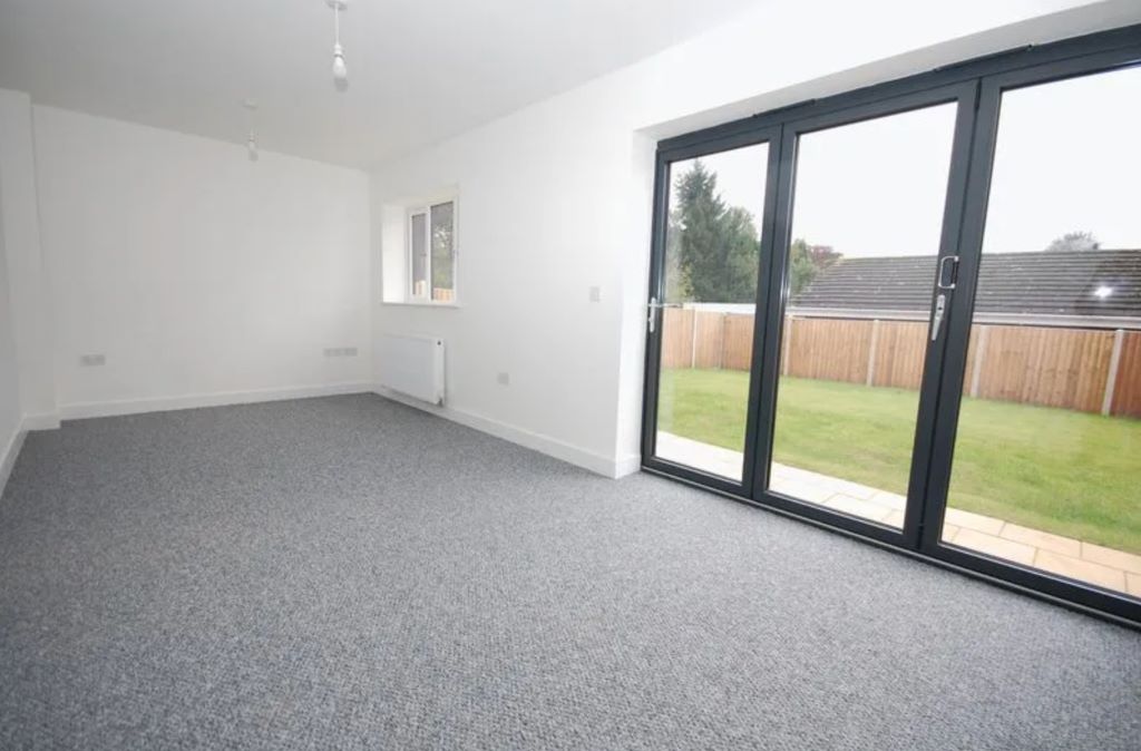 Clark Road, Wolverhampton, West Midlands, WV3 9PD LSH Property Auctions