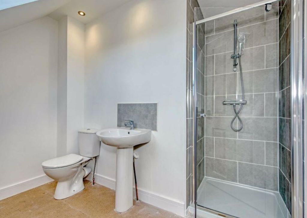 Clark Road, Wolverhampton, West Midlands, WV3 9PD LSH Property Auctions