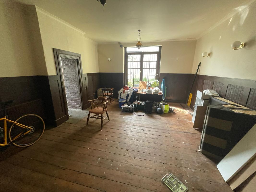 The London Tavern, Addington Street, Margate, Kent, CT9 1PN LSH