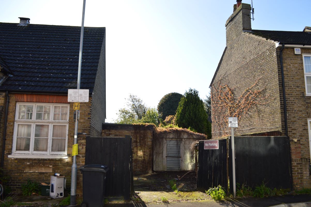 Hall Street, Chelmsford, Essex, CM2 0HG LSH Property Auctions