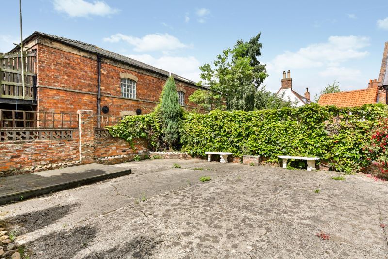 3-5 Bridge Street, Horncastle, Lincolnshire, LN9 5HZ