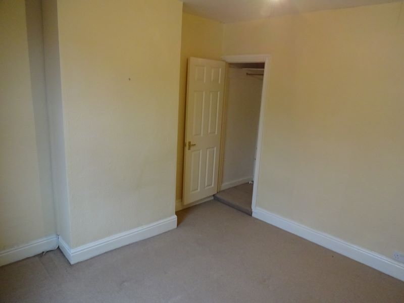 16 Highfield Drive, Carlton, Nottingham, NG4 1JQ