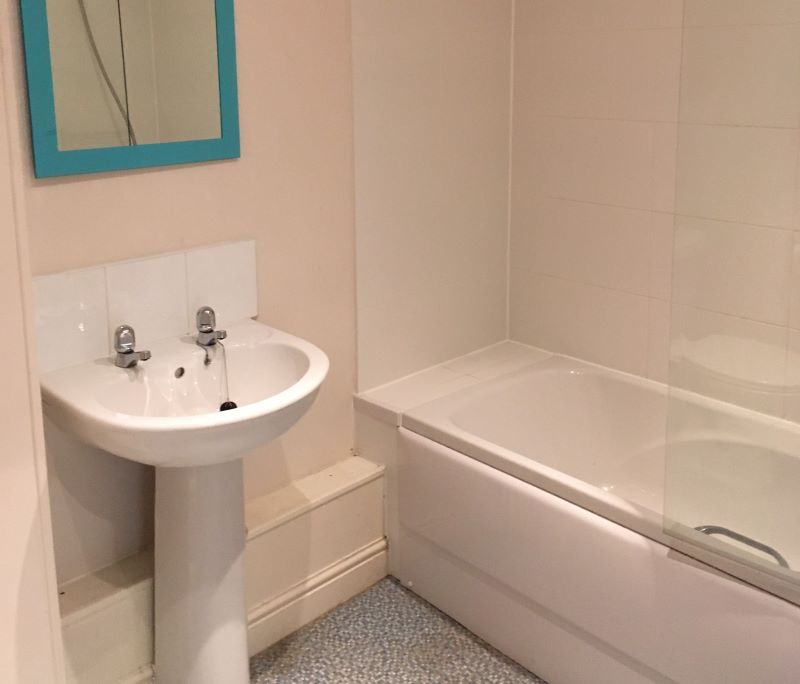 Apartment 4, The Toffee Works, 39 Swan Road, Harrogate, HG1 2SA