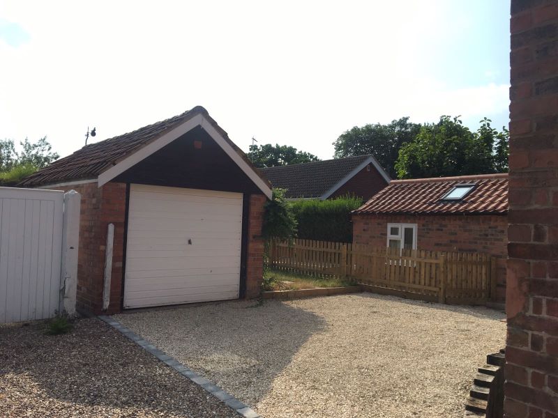 Honeysuckle Cottage, Main Street, Cropwell Butler, Nottingham, NG12 3AB