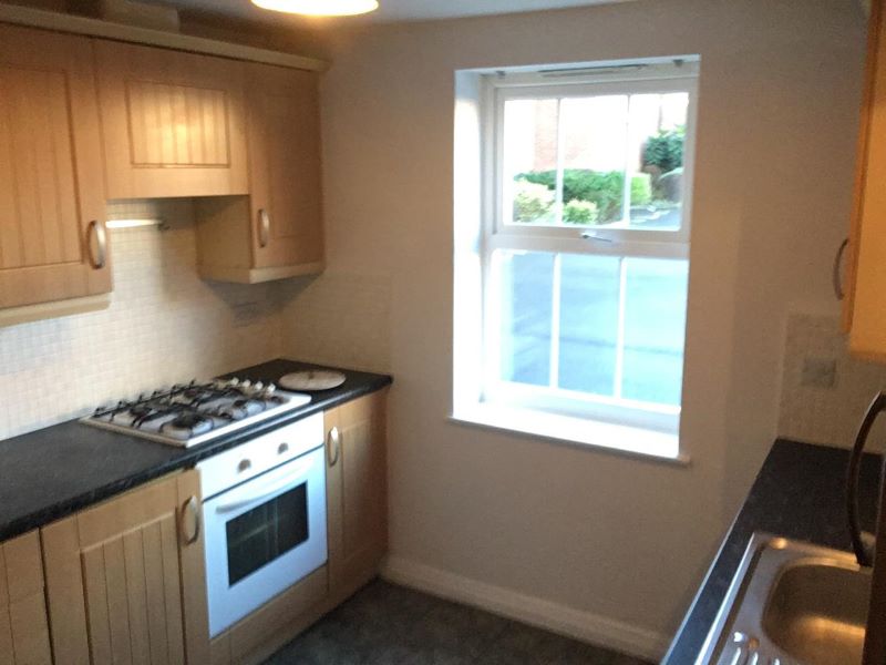 93 Potters Hollow, Bulwell, Nottingham, NG6 8PB