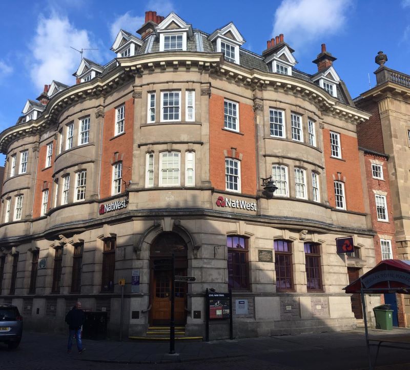 Flat 3A, 1 Market Place, Newark, Nottinghamshire, NG24 1DY