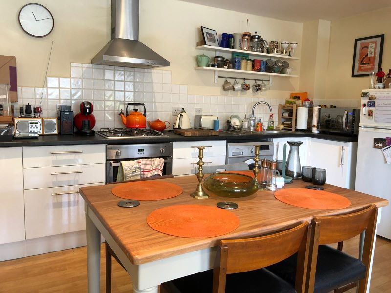 18A Lewis Gardens, Finchley, London, N2 9AN