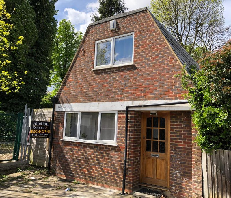 18A Lewis Gardens, Finchley, London, N2 9AN