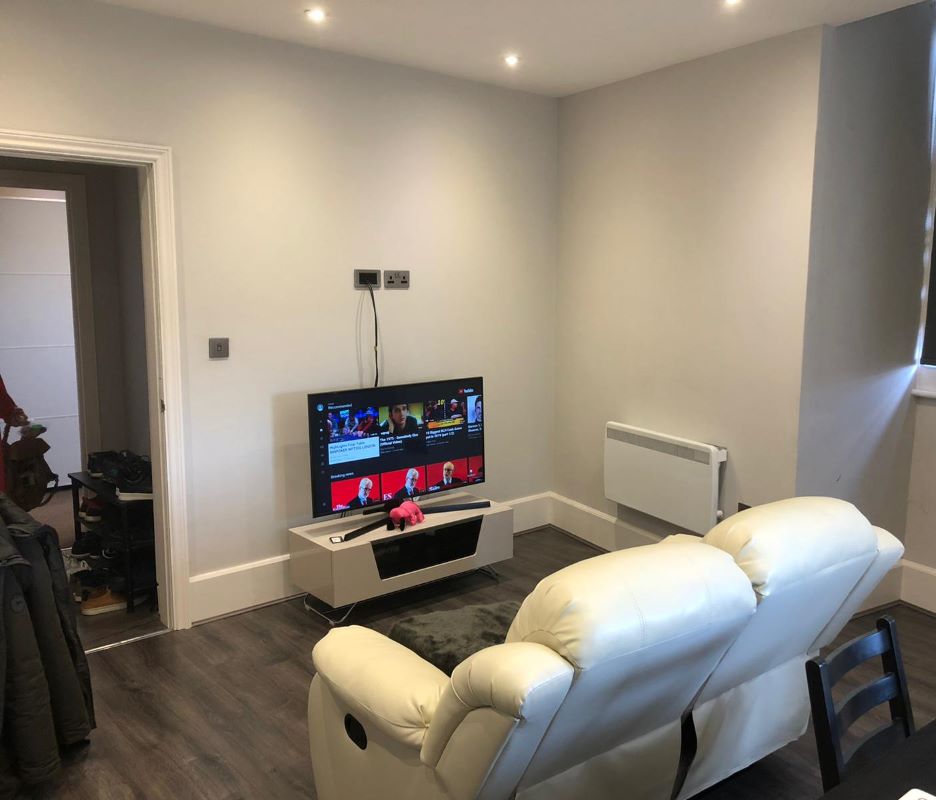 Flat 3A, 1 Market Place, Newark, Nottinghamshire, NG24 1DY