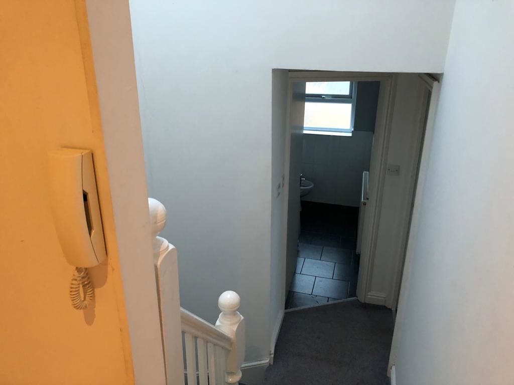 Flat 3, 64 Ebury Road, Nottingham, NG5 1BB