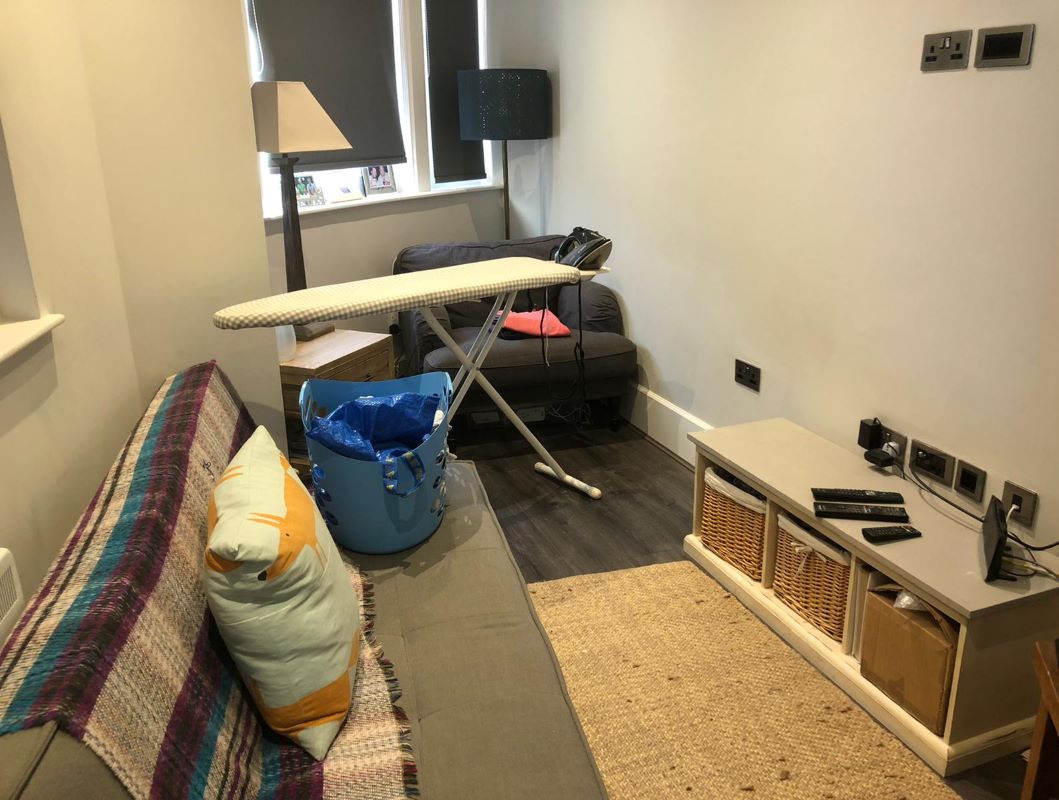 Flat 2A, 1 Market Place, Newark, NG24 1DY