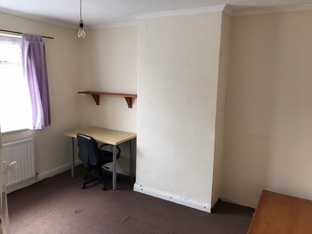 54 Beeston Road, Nottingham, NG7 2JP