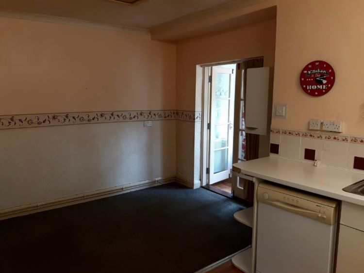 14 Barrydale Avenue, Beeston, Nottingham, NG9 1GN