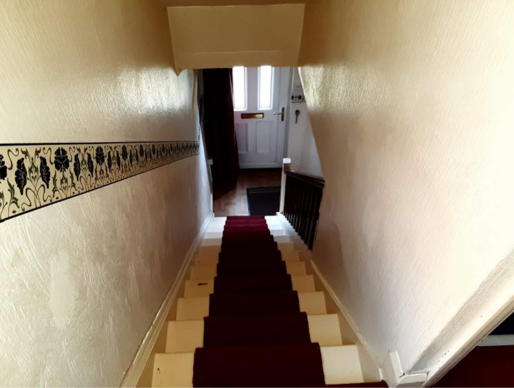 14 Barrydale Avenue, Beeston, Nottingham, NG9 1GN