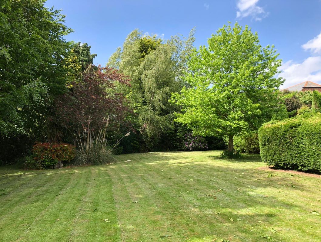 143 Shelford Road, Radcliffe-on-Trent, Nottingham, NG12 1EA