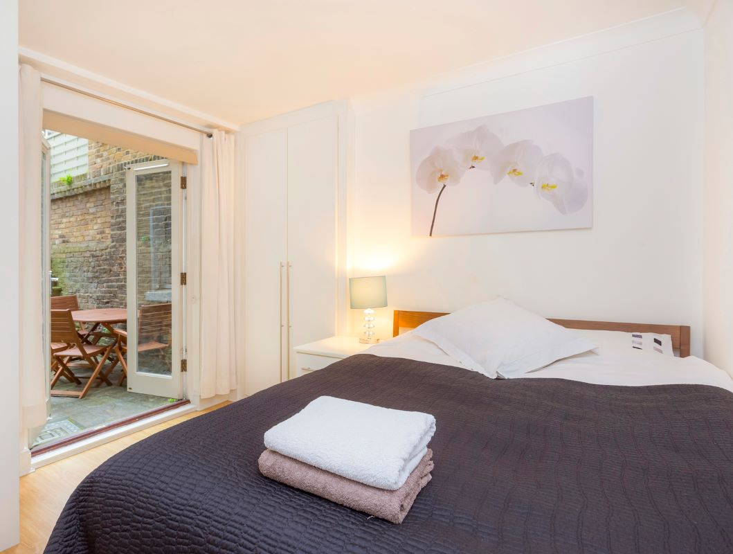 Flat 2 Victoria Court, 17-19 Kempsford Gardens, London, SW5 9LA