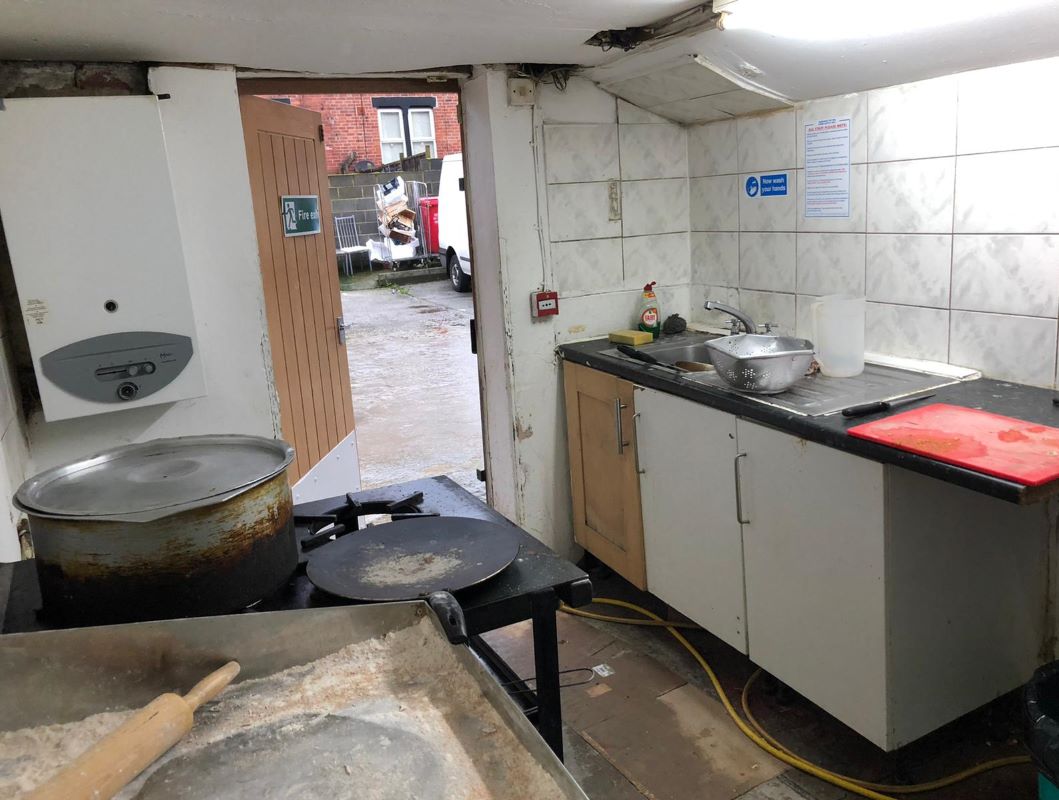 329 Roundhay Road, Leeds, LS8 4HT