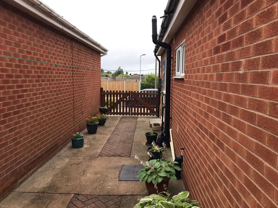 35 Sandfield Road, Kirkby-in-Ashfield, Nottingham, NG17 9FN