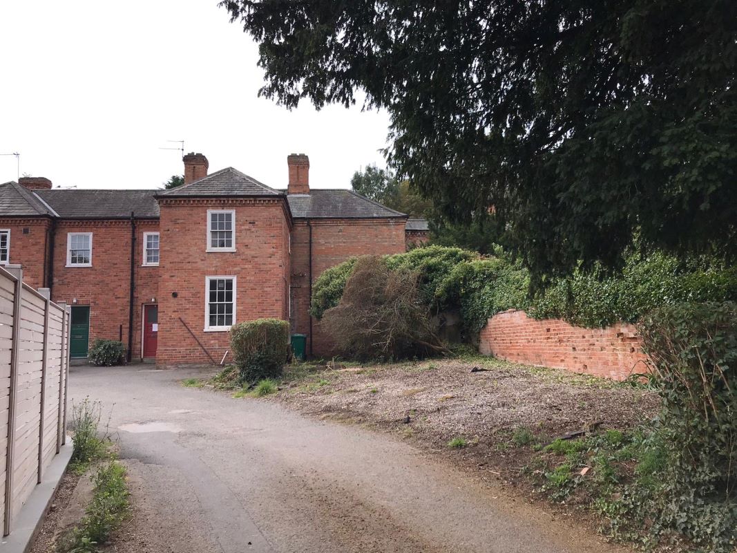 5 Holgate, Clifton Village, Nottingham, NG11 8NH