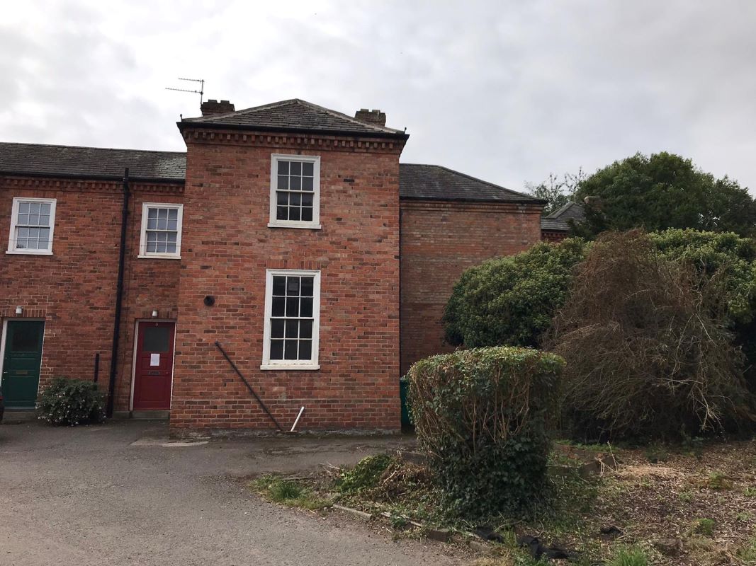 5 Holgate, Clifton Village, Nottingham, NG11 8NH