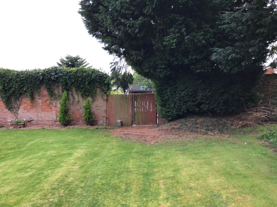 5 Holgate, Clifton Village, Nottingham, NG11 8NH