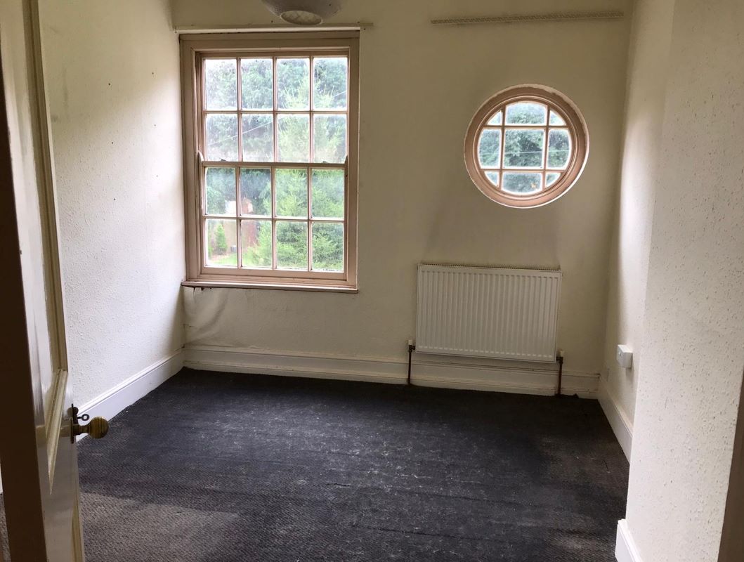 5 Holgate, Clifton Village, Nottingham, NG11 8NH