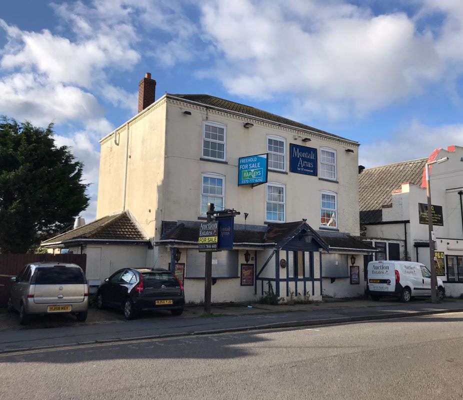 Montalt Arms, 8 George Street, Mablethorpe, Lincolnshire, LN12 2BE