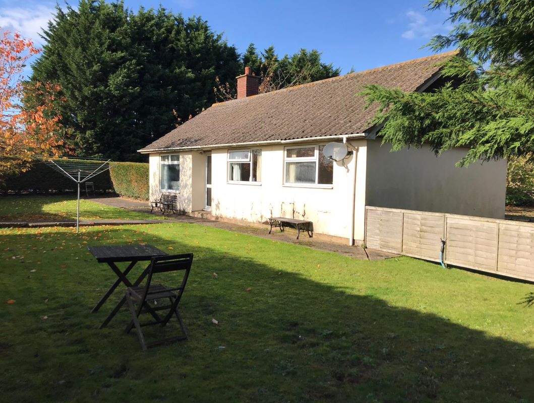 The Bungalow, Little Grimsby Lane, Fotherby, Louth, LN11 0UT