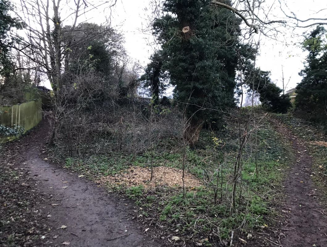 Land to the South of, Chatsworth Avenue, Southwell, NG25 0AE