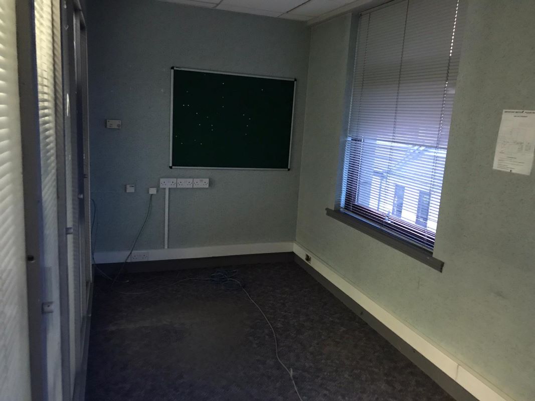 Second Floor Office Suite, 50 Hopetoun Street, Bathgate, EH48 4EU