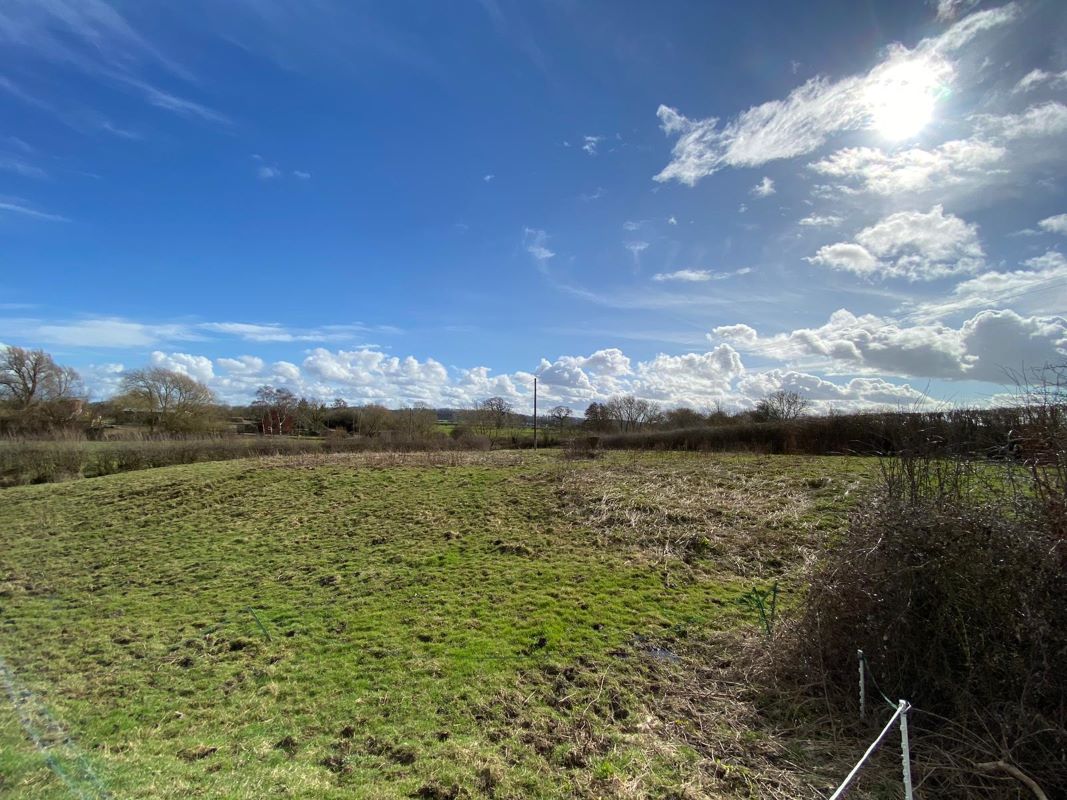 Land at Woolsthorpe Lane, Barrowby Stenwith, Grantham, Lincolnshire, NG32 2HE