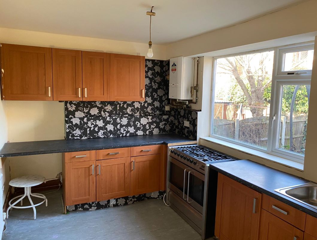 2 Abbey Grove, Nottingham, NG3 3AU