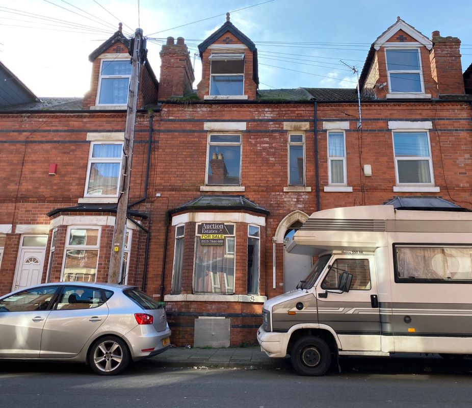 52 Cedar Road, Nottingham, NG7 6NS