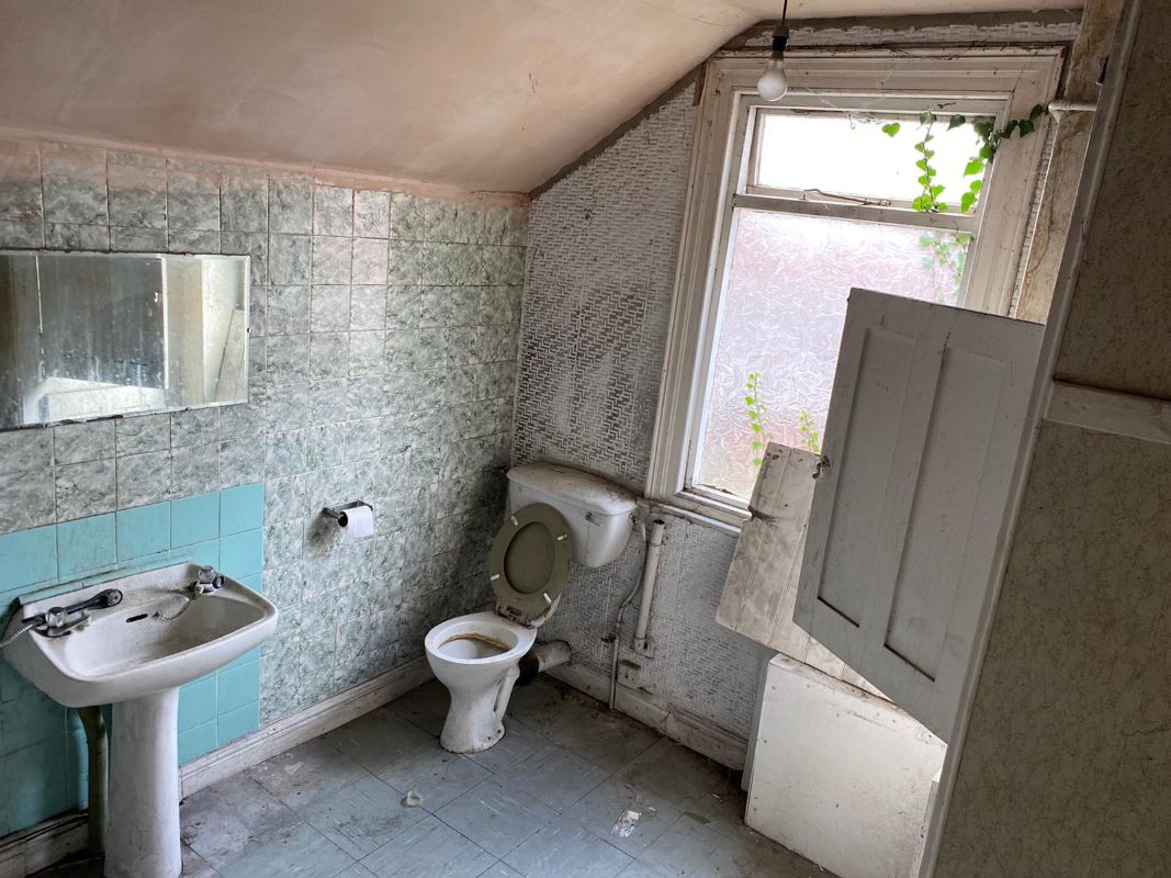 52 Cedar Road, Nottingham, NG7 6NS