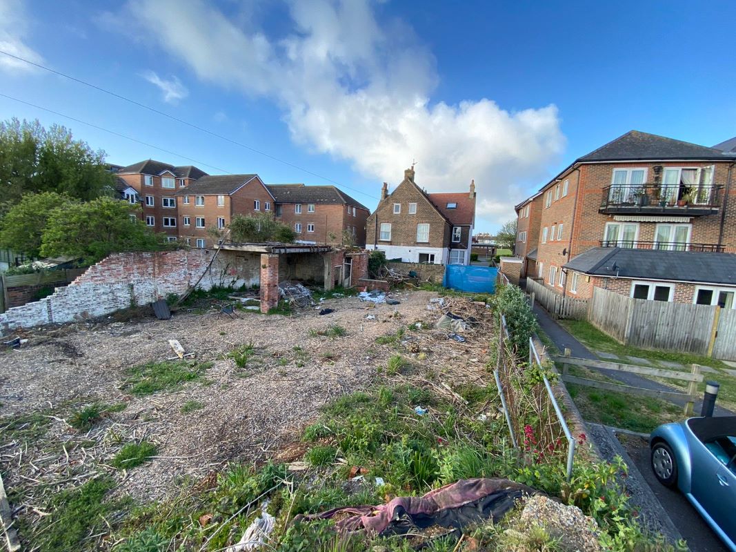 Land to the rear of, 4 & 6 Whitley Road, Eastbourne, BN22 8NJ