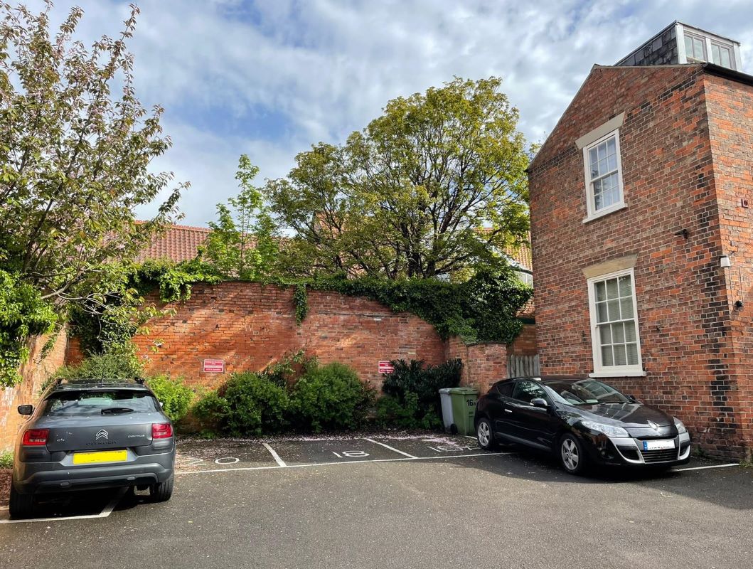 22 North Gate, Newark, Nottinghamshire, NG24 1EZ