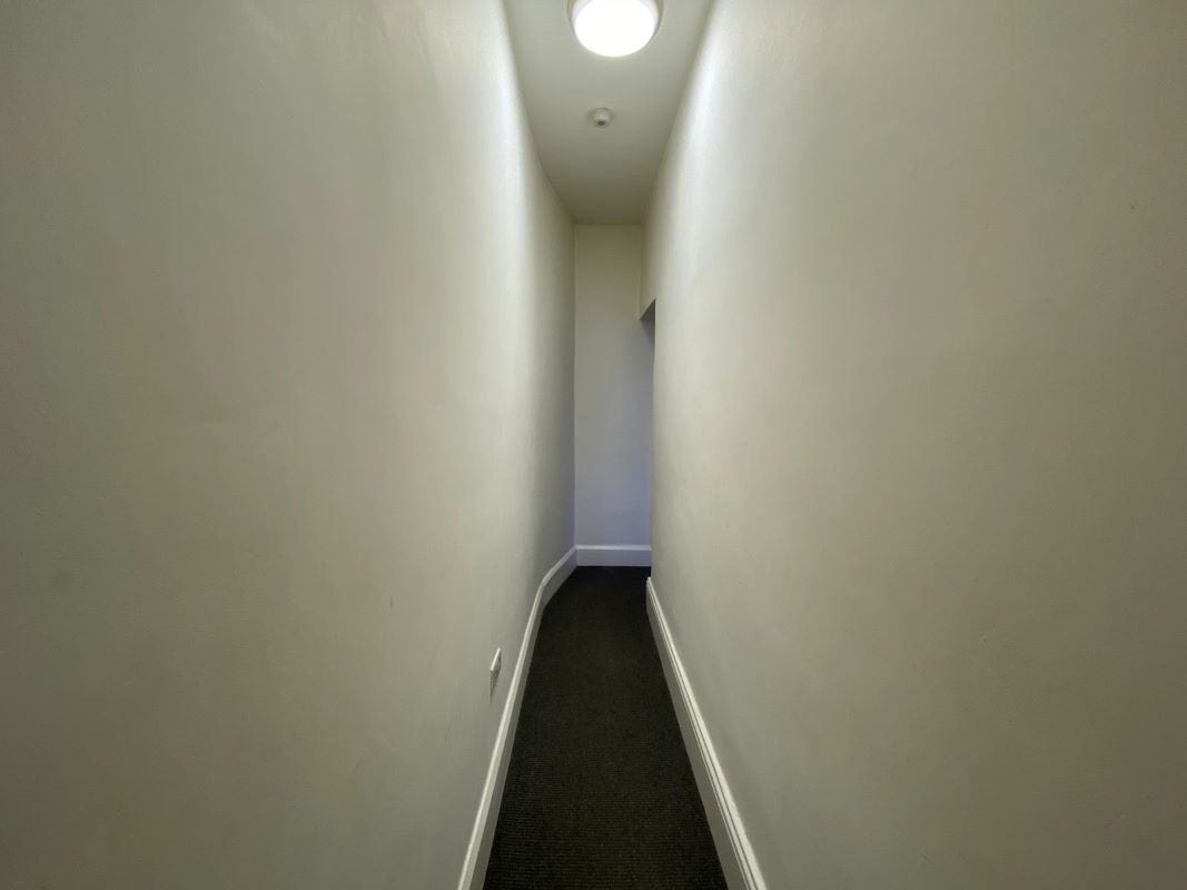 5B Ebers Grove, Nottingham, NG3 5EA