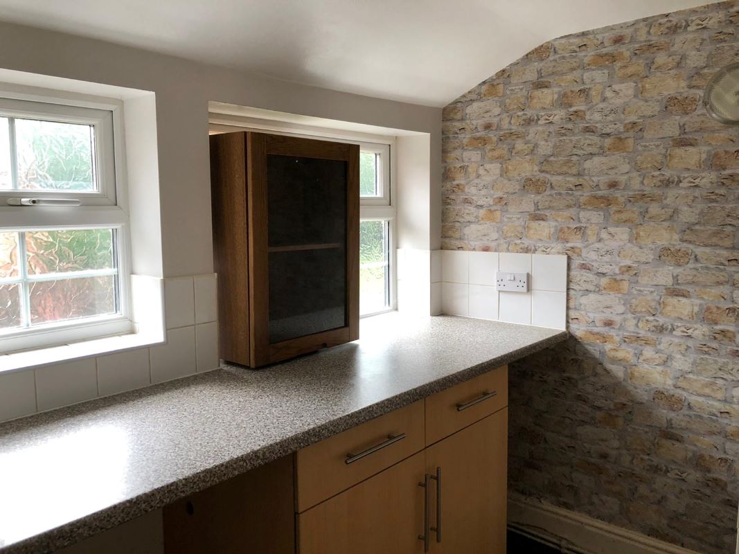 2 Glebe Cottages, Alkborough Lane, West Halton, DN15 9AS