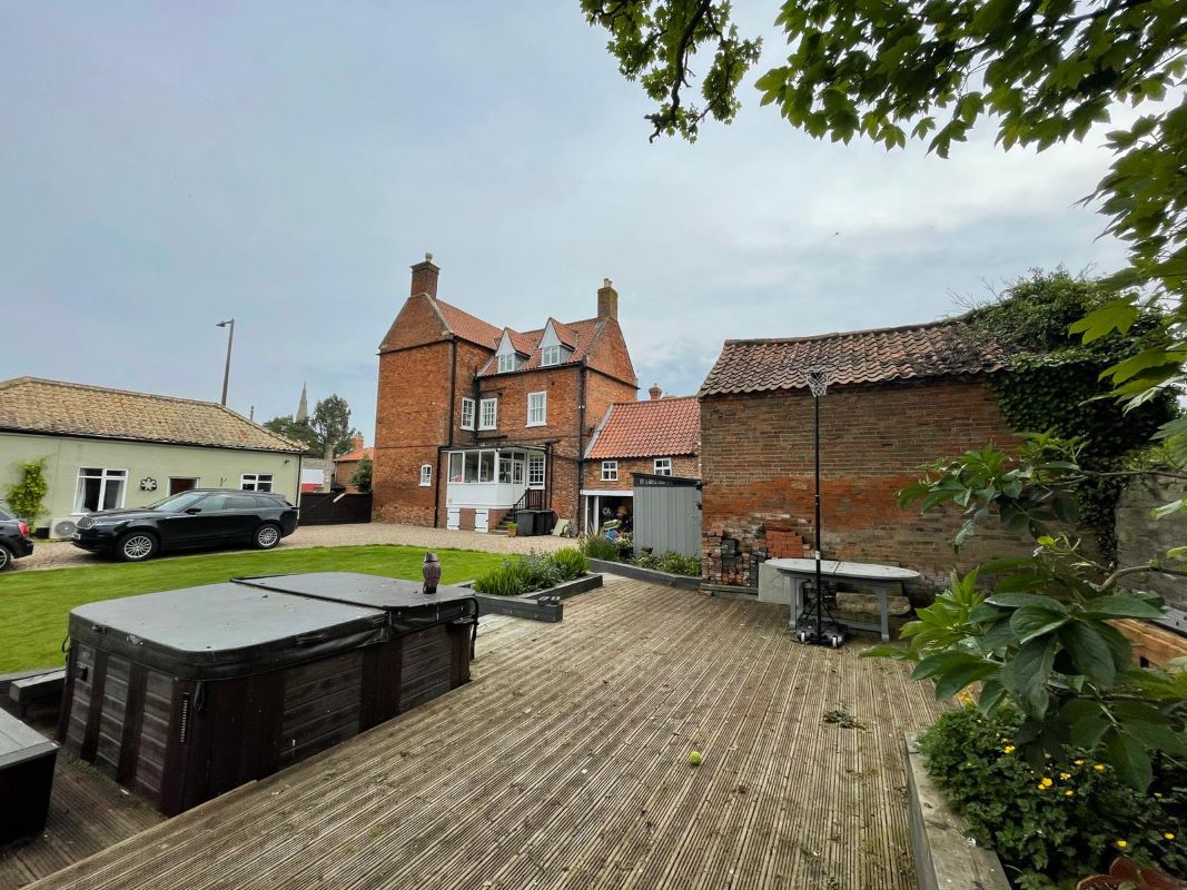 The Red House, 63-65 High Street, Heckington, Sleaford, Lincolnshire, NG34 9QU