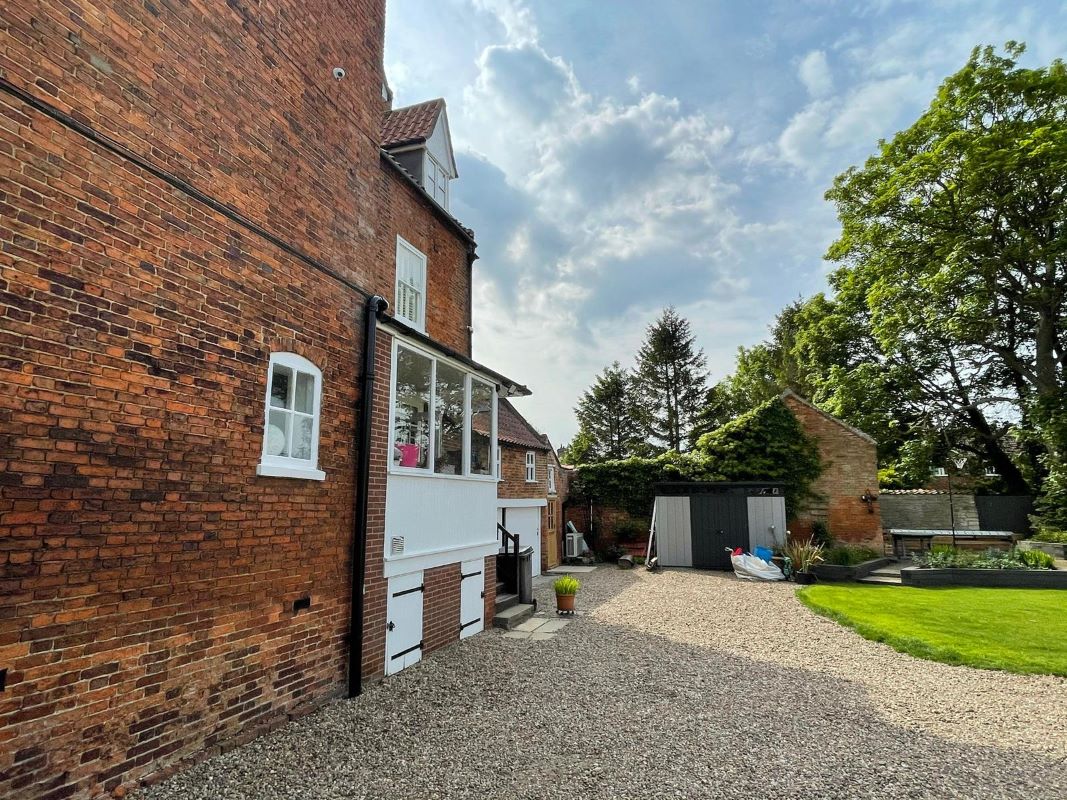 The Red House, 63-65 High Street, Heckington, Sleaford, Lincolnshire, NG34 9QU