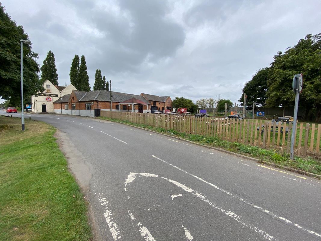 The Ferry Boat Inn, Riverside, Stoke Bardolph, Burton Joyce, Nottingham, NG14 5HX