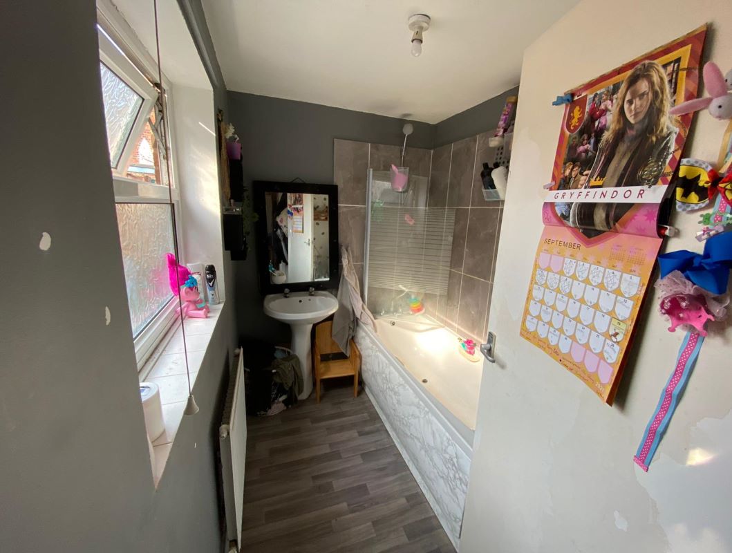 64 Essex Street, Hull, HU4 6PR