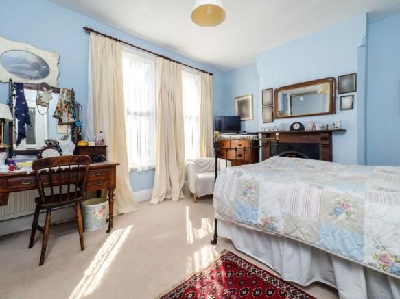 23 Charnwood Grove, West Bridgford, Nottingham, NG2 7NT