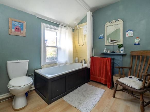 23 Charnwood Grove, West Bridgford, Nottingham, NG2 7NT