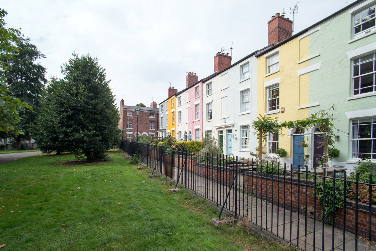 1 Robin Hood Terrace, Nottingham, NG3 1HF