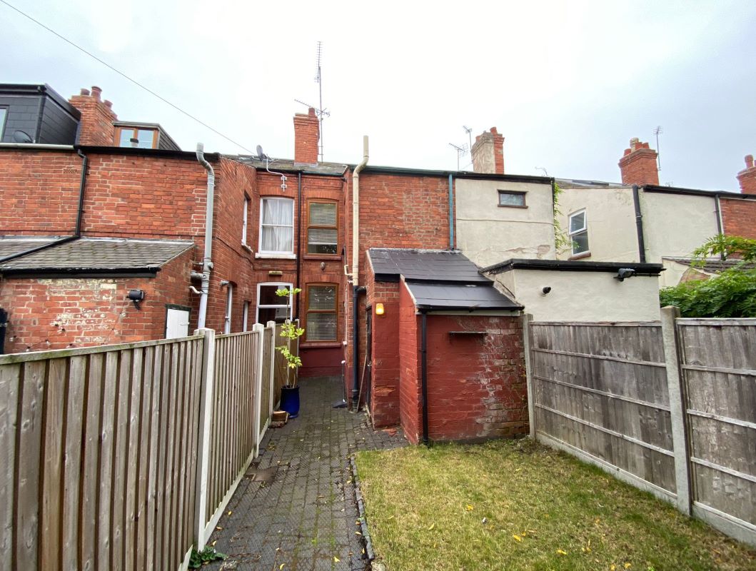 18 Imperial Road, Beeston, Nottingham, NG9 1ET