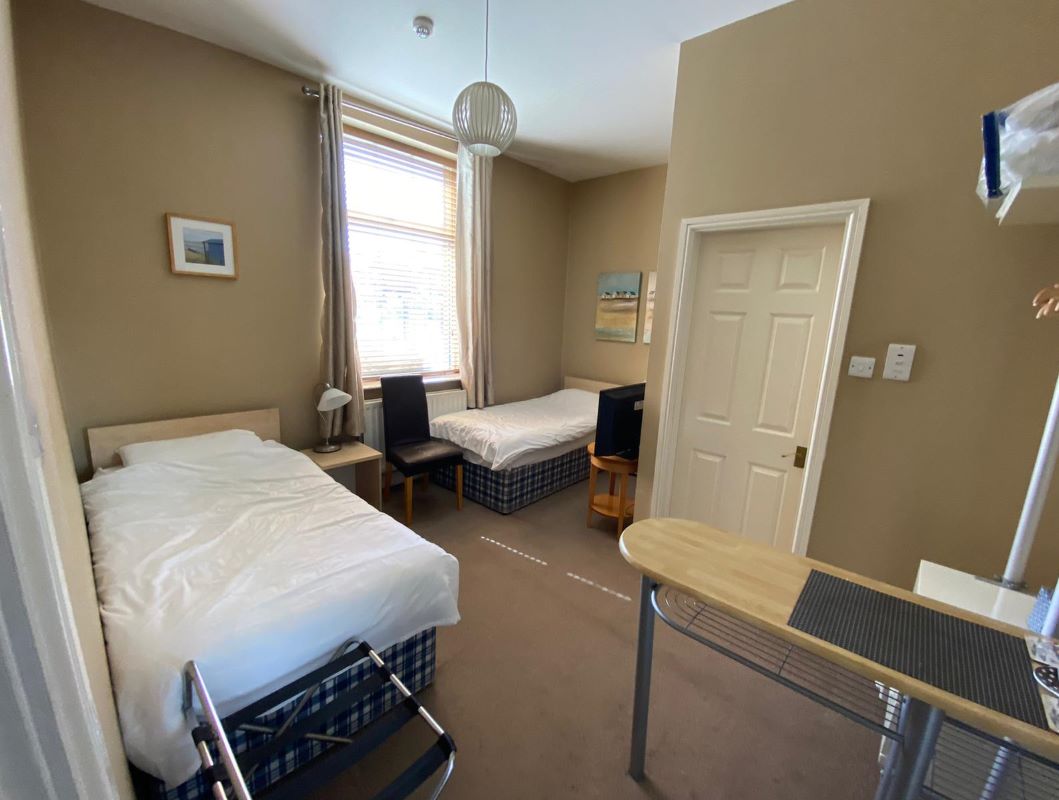 Oak House & Oak Cottage, Beal Lane, Shaw, Oldham, OL2 8PB
